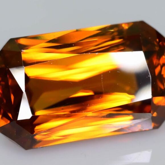 6.7 Carat Genuine Honey Zircon! - Picture 12 of 12
